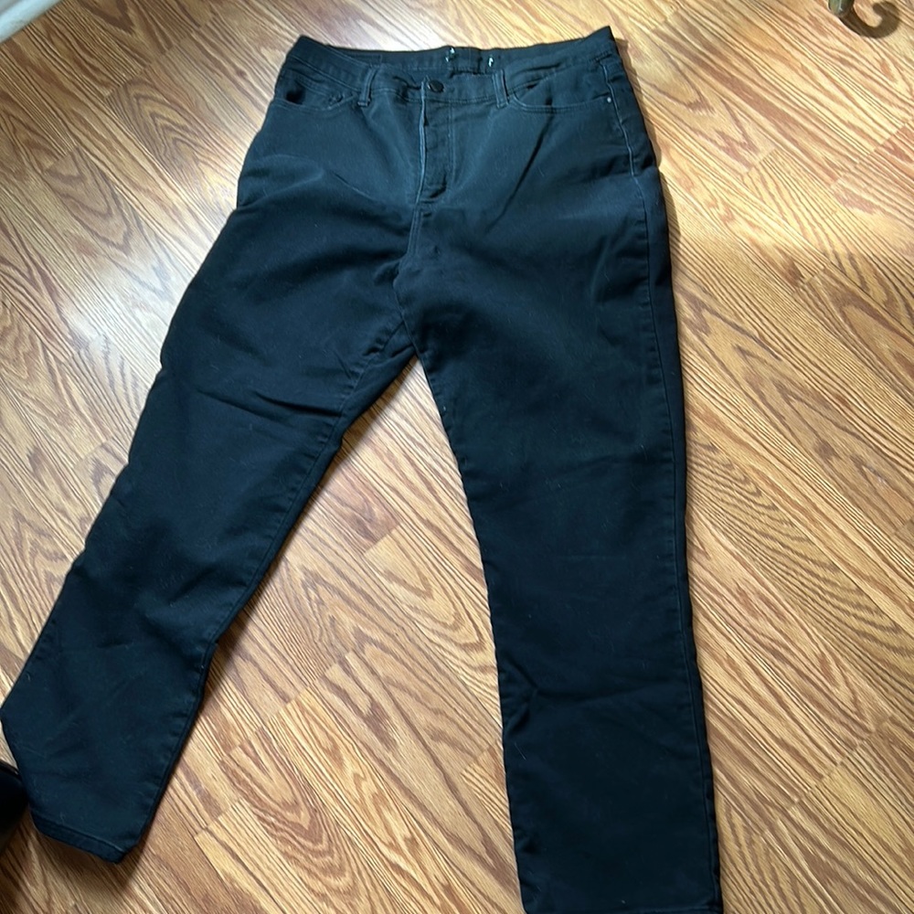 Lee Black jeans. Size 16/18